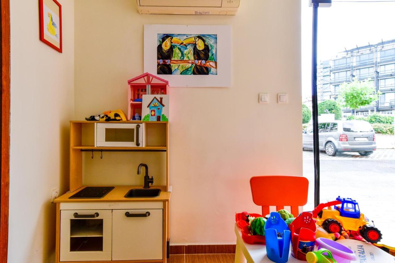 Royal Bay Apartments With Self Check-In Sveti Vlas Exteriör bild